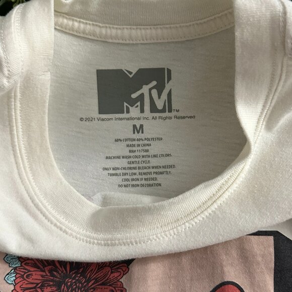 MTV Graphic T-Shirt with Flowers - Picture 5 of 5